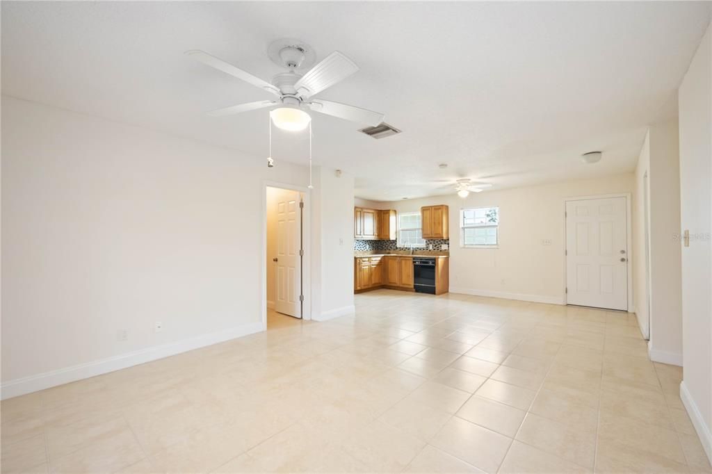 For Sale: $399,000 (4 beds, 2 baths, 1698 Square Feet)