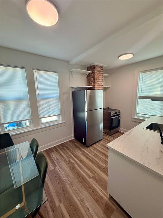 For Rent: $1,600 (1 beds, 1 baths, 532 Square Feet)