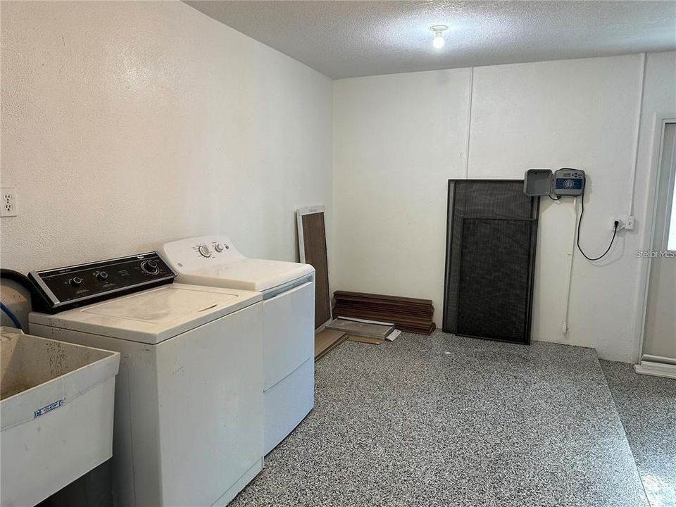 For Rent: $3,100 (2 beds, 2 baths, 1437 Square Feet)