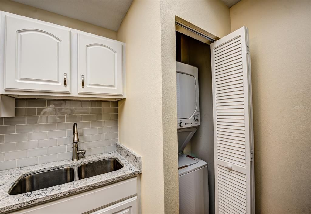 Washer/Dryer closet