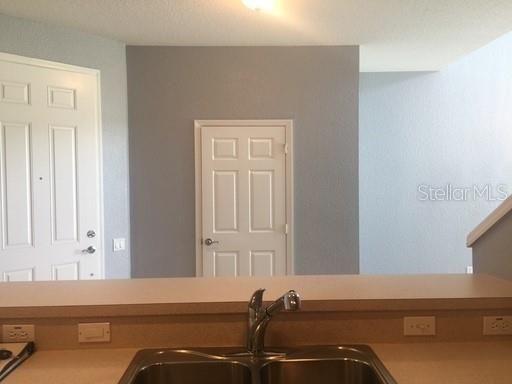 For Rent: $2,395 (3 beds, 3 baths, 2018 Square Feet)