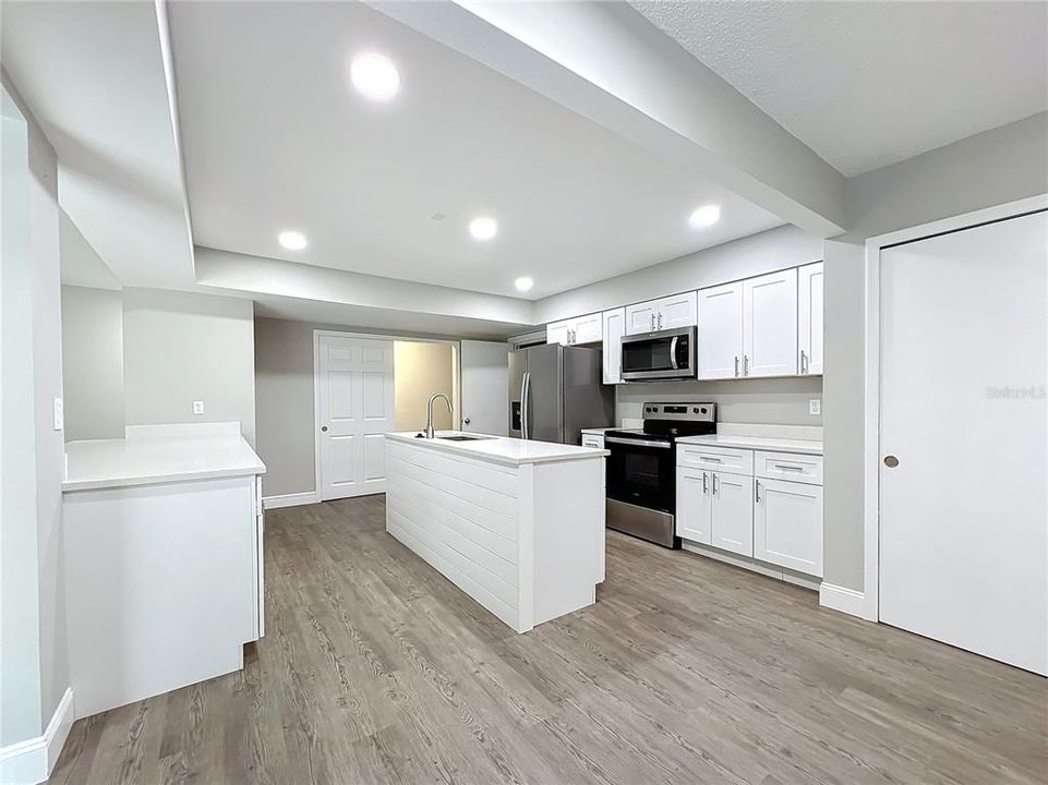 For Sale: $419,900 (3 beds, 2 baths, 1860 Square Feet)