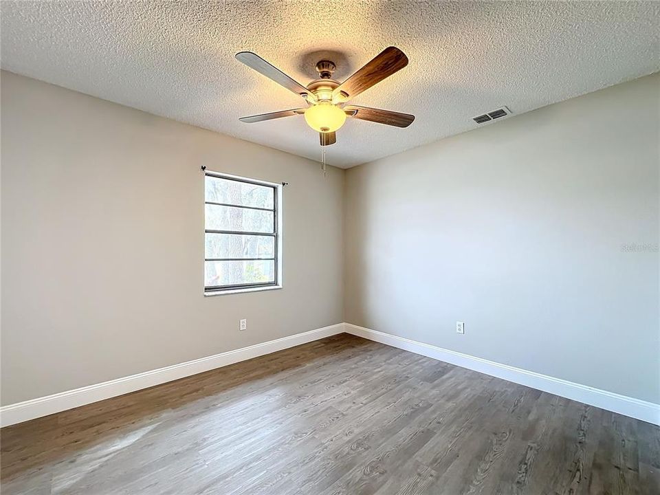 For Sale: $419,900 (3 beds, 2 baths, 1860 Square Feet)