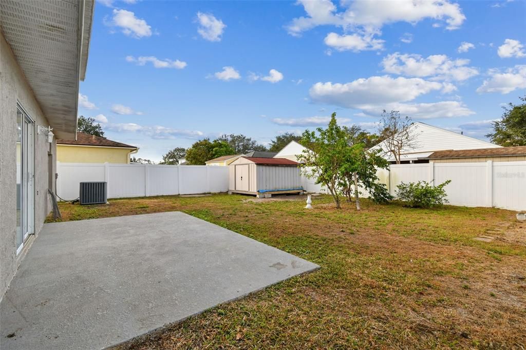 For Sale: $475,000 (4 beds, 2 baths, 2215 Square Feet)