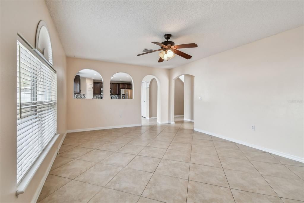 For Sale: $475,000 (4 beds, 2 baths, 2215 Square Feet)