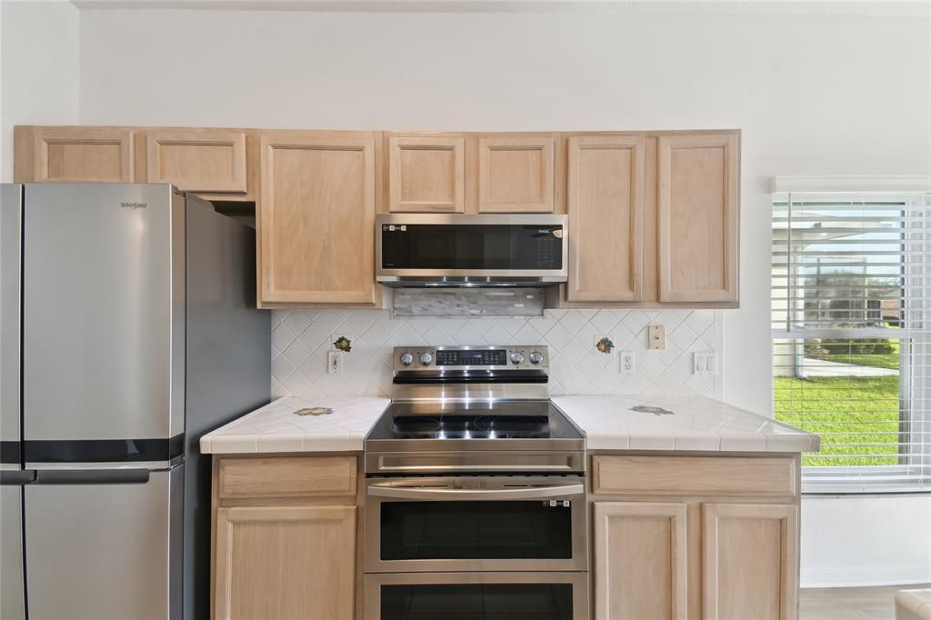 NEWER STAINLESS STEEL APPLIANCES