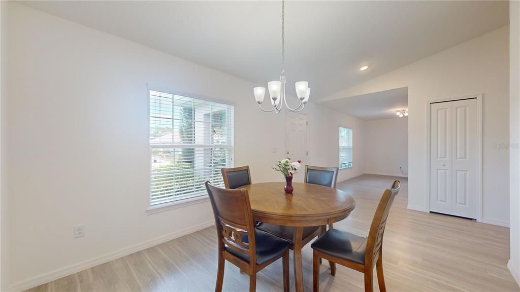 For Sale: $379,900 (3 beds, 2 baths, 2044 Square Feet)