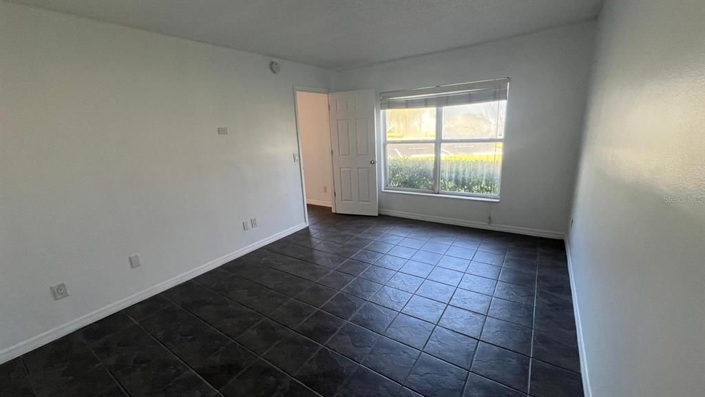 For Rent: $1,575 (2 beds, 2 baths, 912 Square Feet)