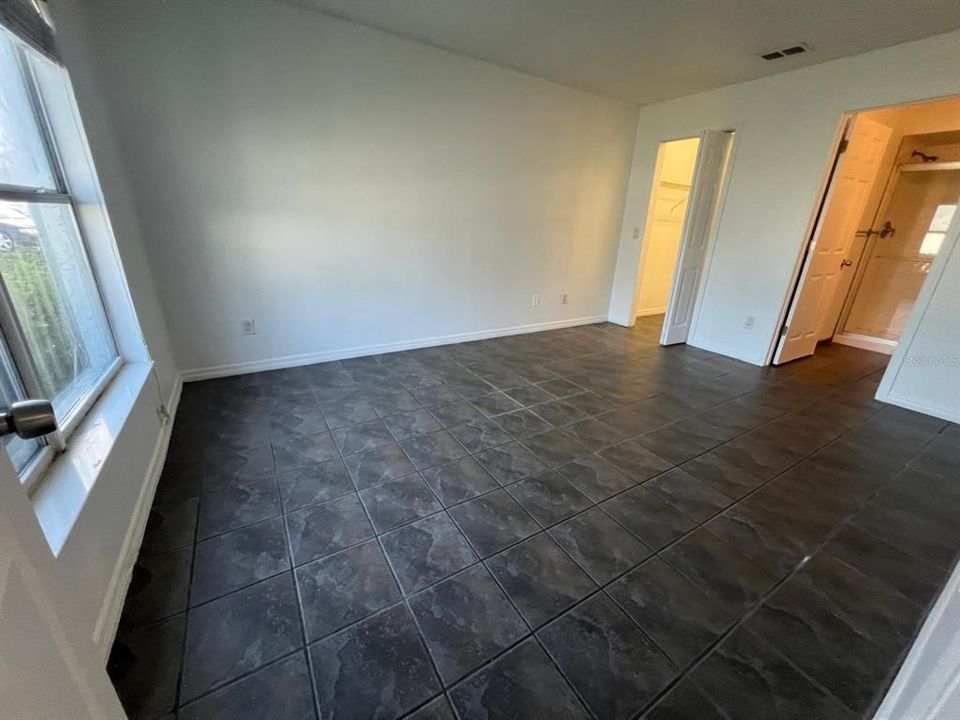 For Rent: $1,575 (2 beds, 2 baths, 912 Square Feet)