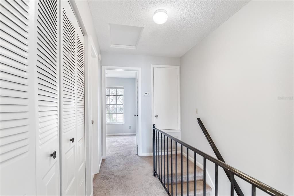 Active With Contract: $219,900 (2 beds, 2 baths, 1200 Square Feet)