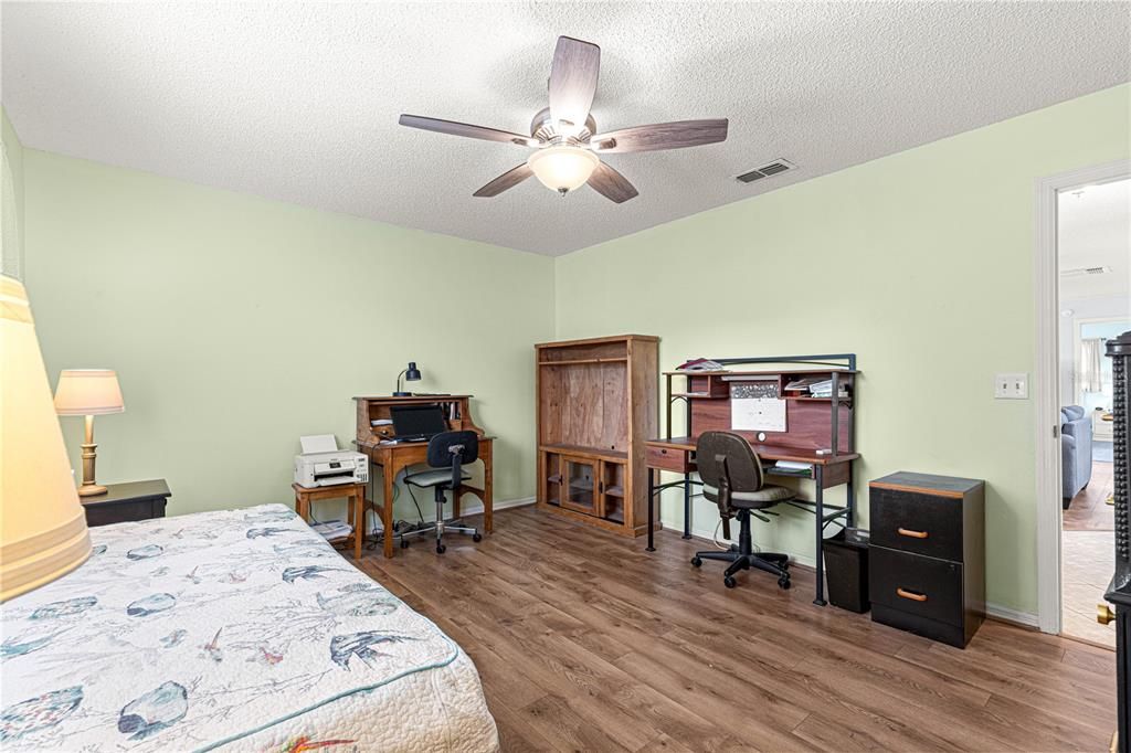 For Sale: $244,900 (2 beds, 2 baths, 1248 Square Feet)