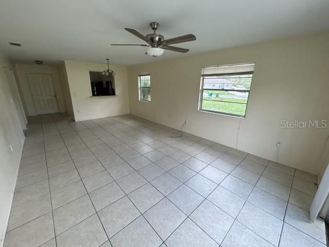 For Rent: $1,500 (2 beds, 1 baths, 993 Square Feet)