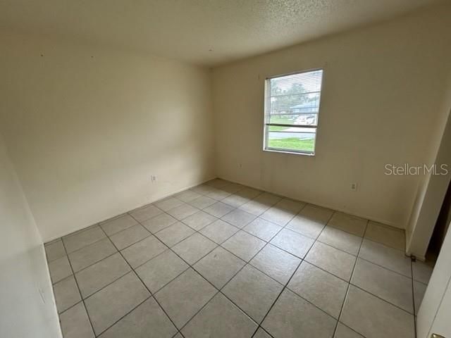 For Rent: $1,500 (2 beds, 1 baths, 993 Square Feet)