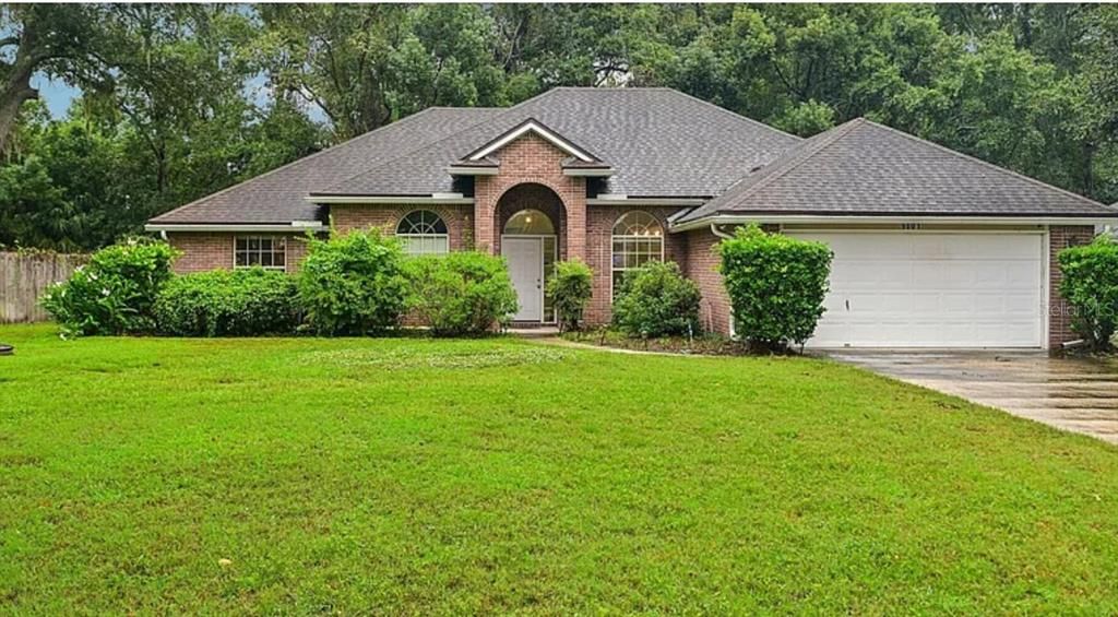 Recently Sold: $410,000 (3 beds, 2 baths, 1934 Square Feet)