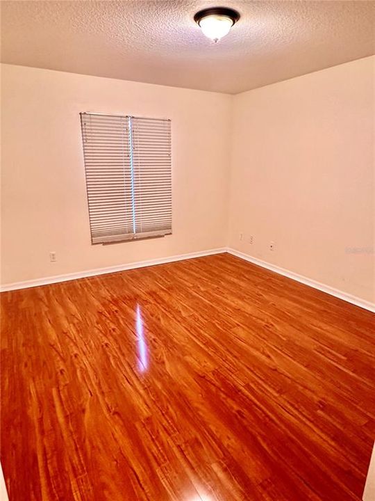 For Rent: $2,000 (3 beds, 2 baths, 1598 Square Feet)