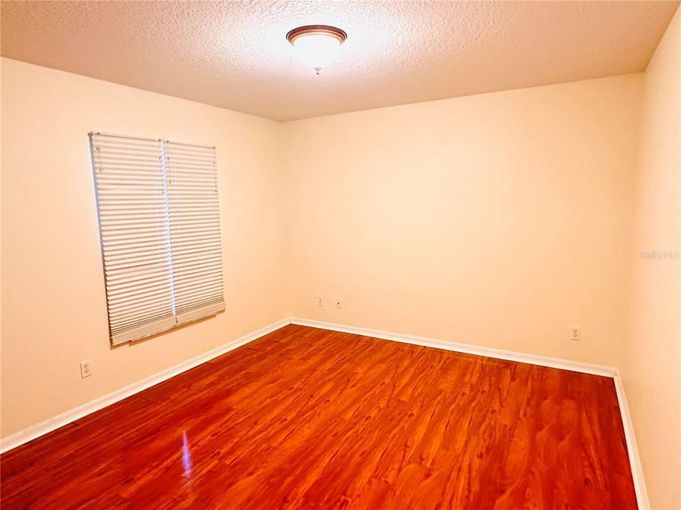 For Rent: $2,000 (3 beds, 2 baths, 1598 Square Feet)