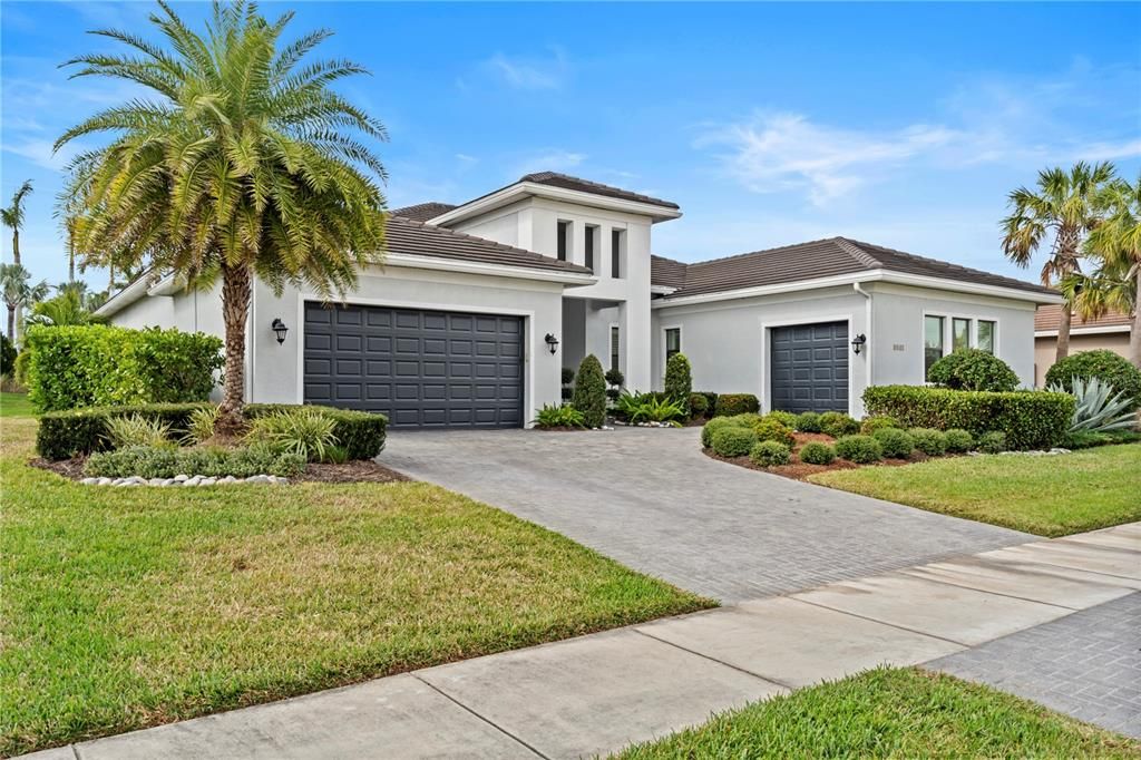 For Sale: $1,498,700 (3 beds, 3 baths, 2932 Square Feet)