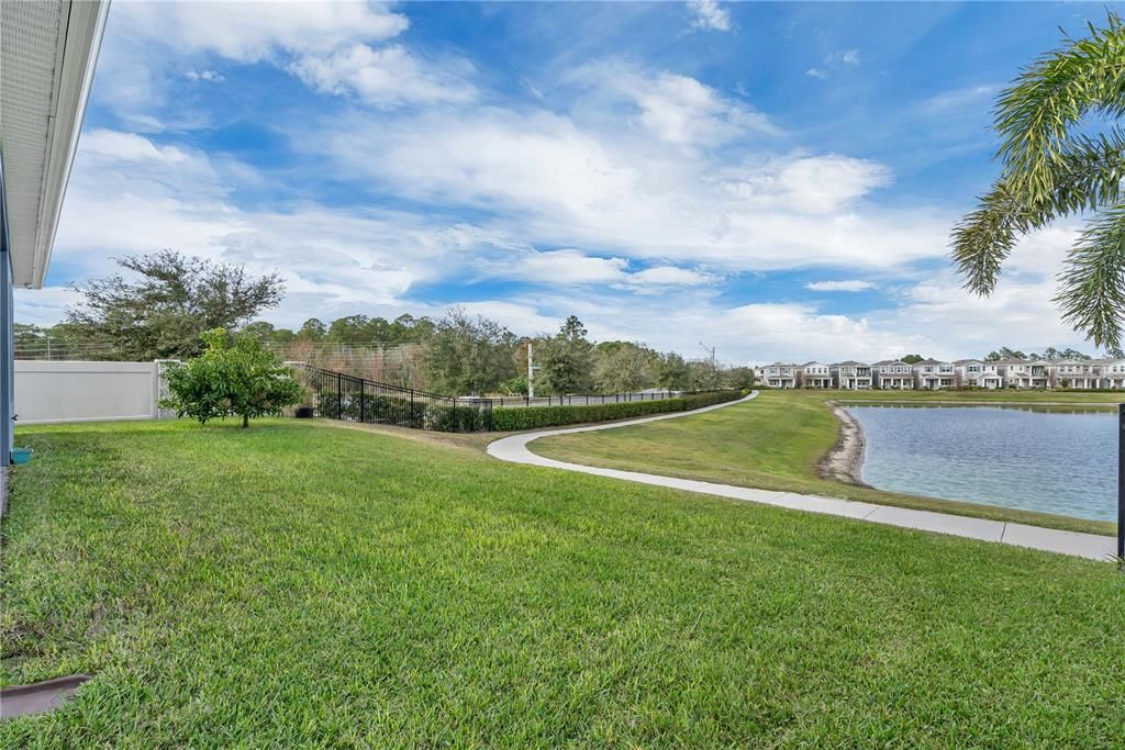 For Sale: $799,000 (3 beds, 2 baths, 2571 Square Feet)