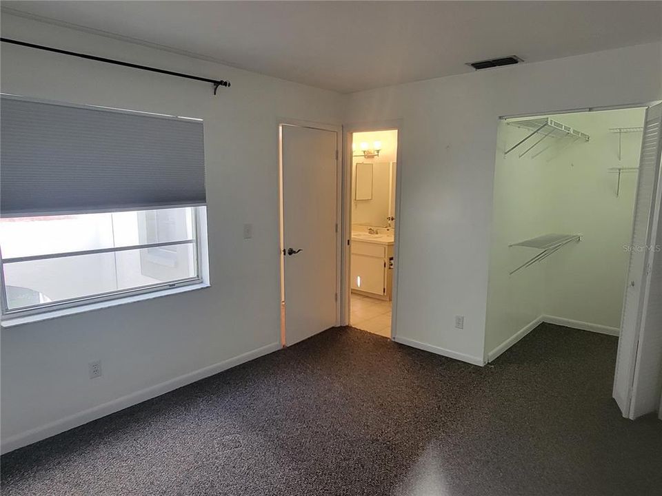 For Rent: $2,600 (2 beds, 2 baths, 1025 Square Feet)