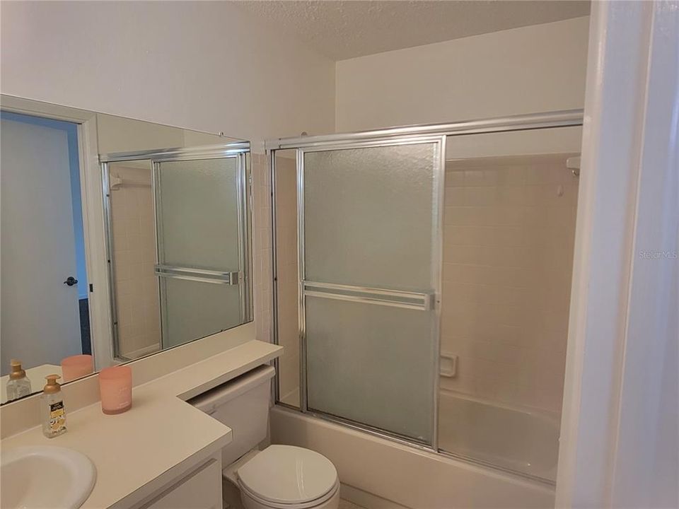 For Rent: $2,600 (2 beds, 2 baths, 1025 Square Feet)