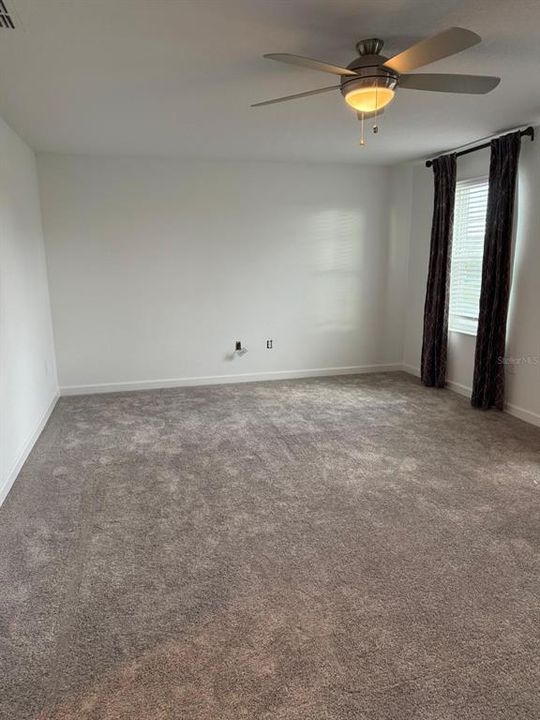 For Rent: $2,700 (3 beds, 2 baths, 2074 Square Feet)