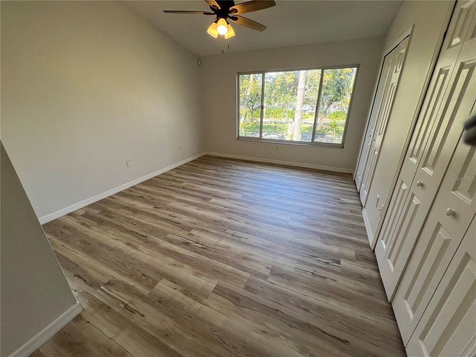 For Sale: $309,900 (2 beds, 1 baths, 1152 Square Feet)