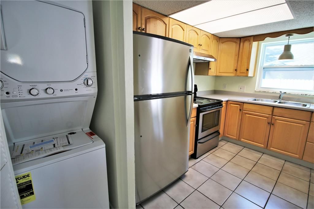 For Rent: $1,650 (2 beds, 1 baths, 1056 Square Feet)