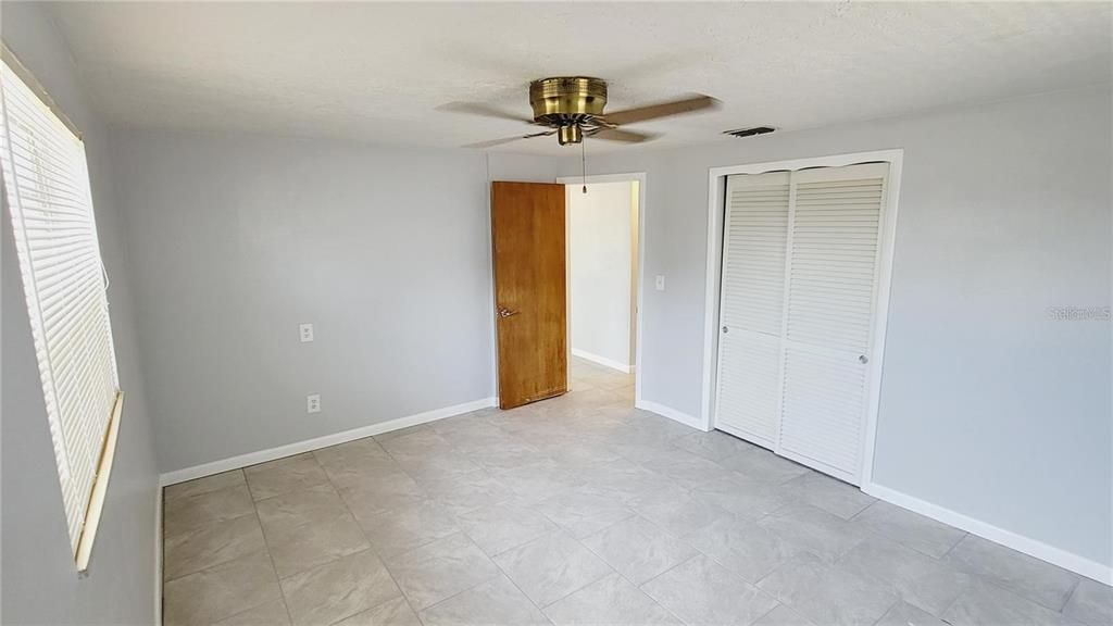 For Rent: $1,700 (2 beds, 1 baths, 1074 Square Feet)