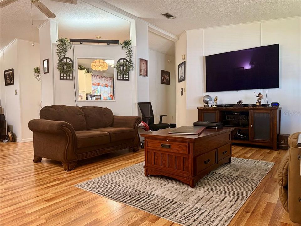 For Sale: $178,000 (2 beds, 2 baths, 1540 Square Feet)