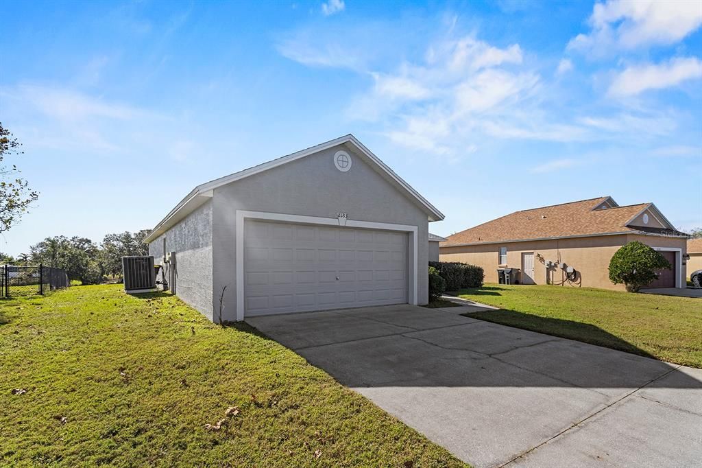 For Sale: $319,900 (3 beds, 2 baths, 1384 Square Feet)