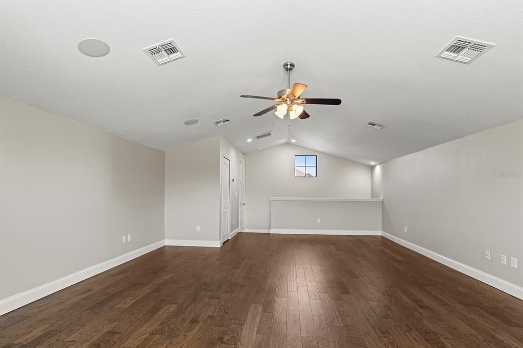 Upstairs bonus room