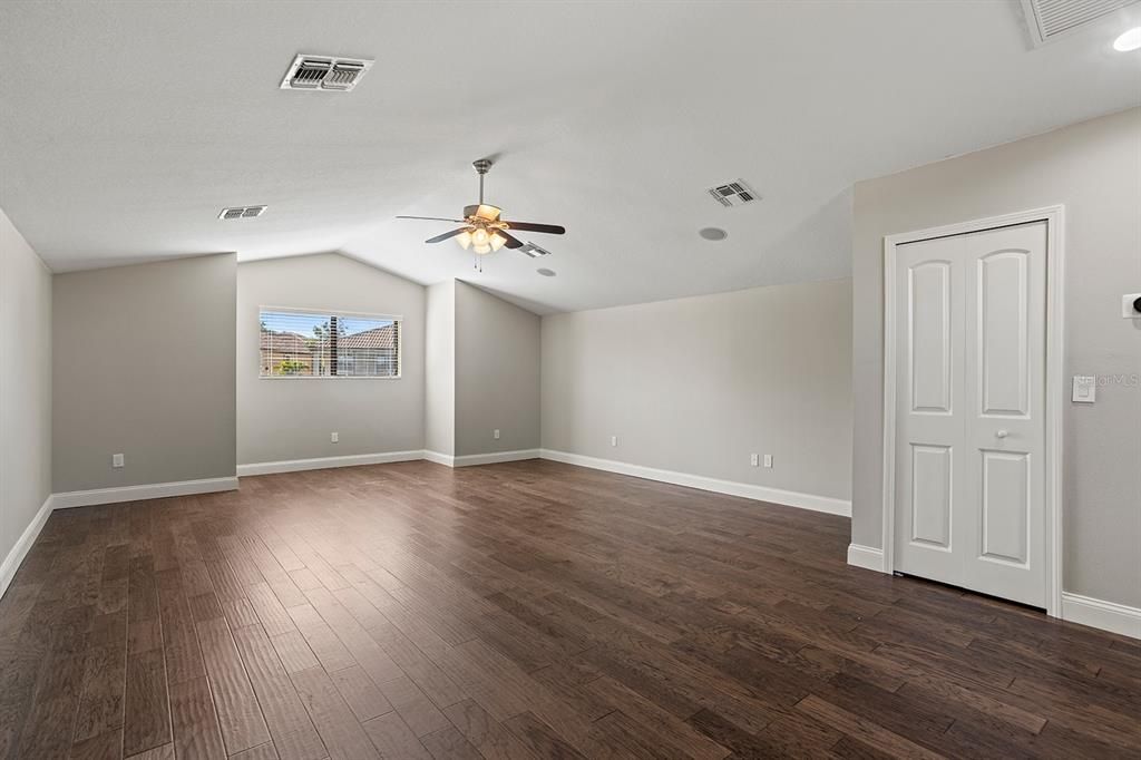 Upstairs bonus room