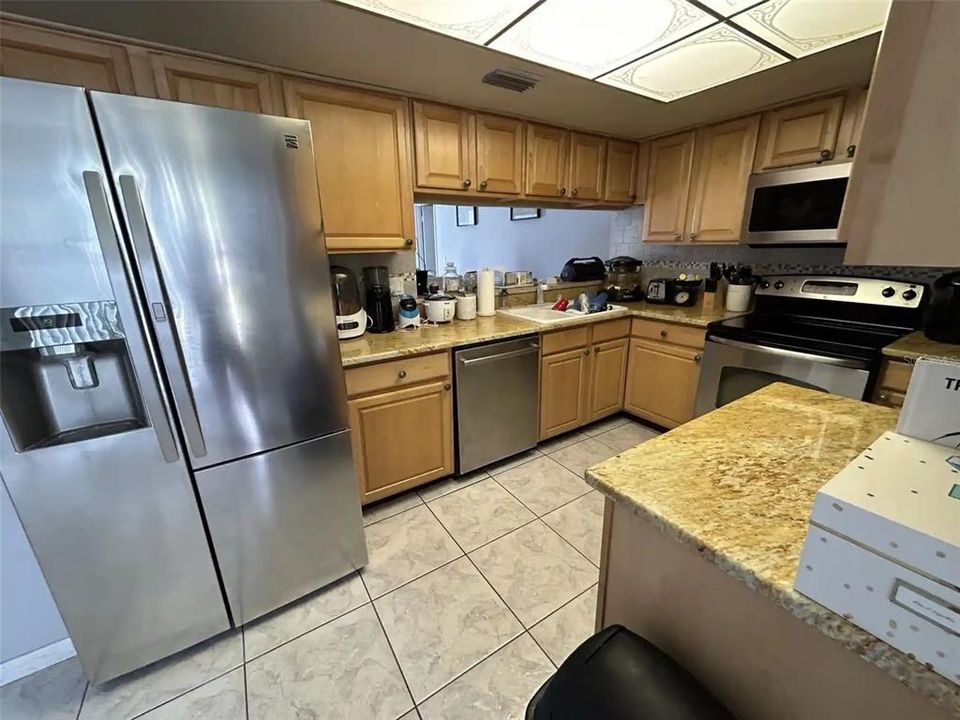 For Rent: $2,800 (3 beds, 2 baths, 1482 Square Feet)