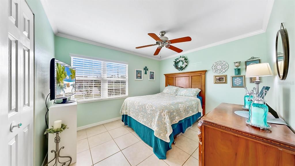 For Sale: $325,000 (3 beds, 2 baths, 1344 Square Feet)