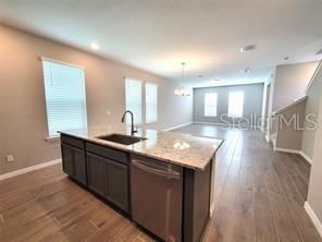 For Rent: $3,300 (4 beds, 2 baths, 2082 Square Feet)