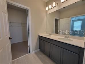 For Rent: $3,300 (4 beds, 2 baths, 2082 Square Feet)