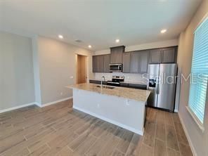 For Rent: $3,300 (4 beds, 2 baths, 2082 Square Feet)