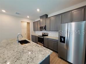 For Rent: $3,300 (4 beds, 2 baths, 2082 Square Feet)