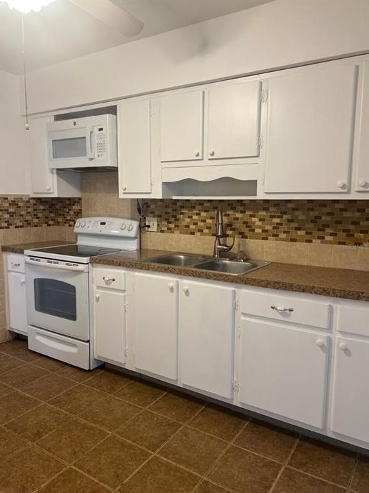 For Rent: $1,550 (2 beds, 1 baths, 1134 Square Feet)