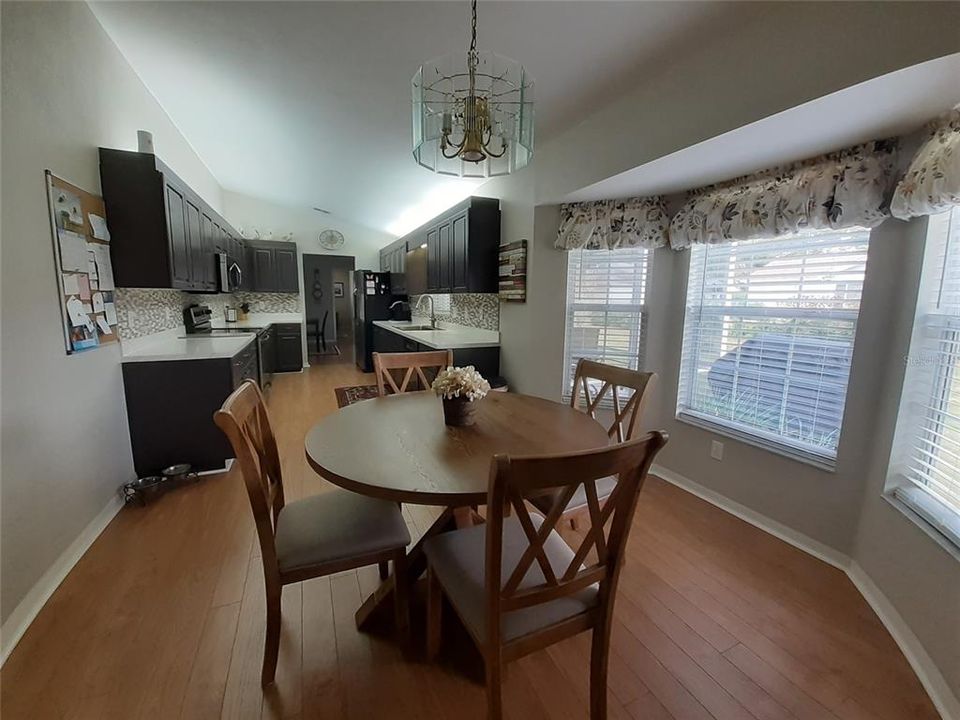 For Sale: $254,900 (2 beds, 2 baths, 1684 Square Feet)