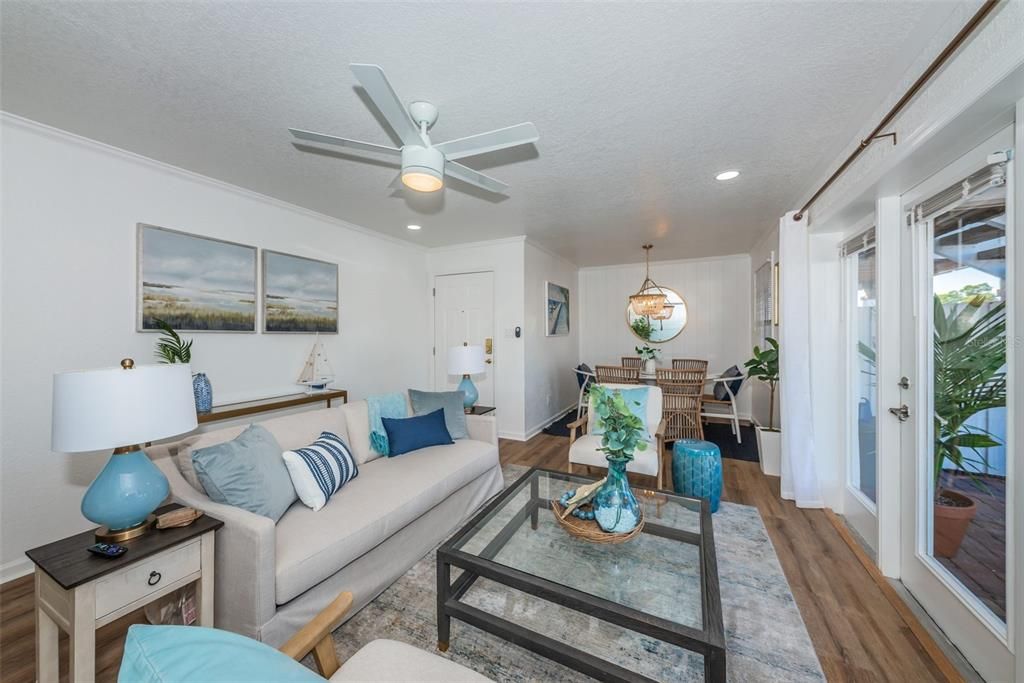 Active With Contract: $4,250 (1 beds, 1 baths, 823 Square Feet)