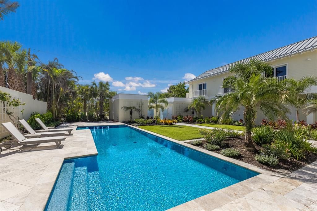 En Venta: $12,850,000 (5 camas, 4 baños, 4342 Pies cuadrados)