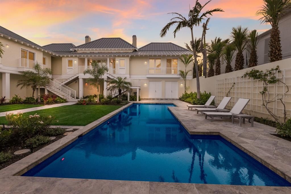 En Venta: $12,850,000 (5 camas, 4 baños, 4342 Pies cuadrados)