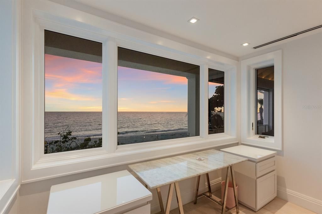 En Venta: $12,850,000 (5 camas, 4 baños, 4342 Pies cuadrados)