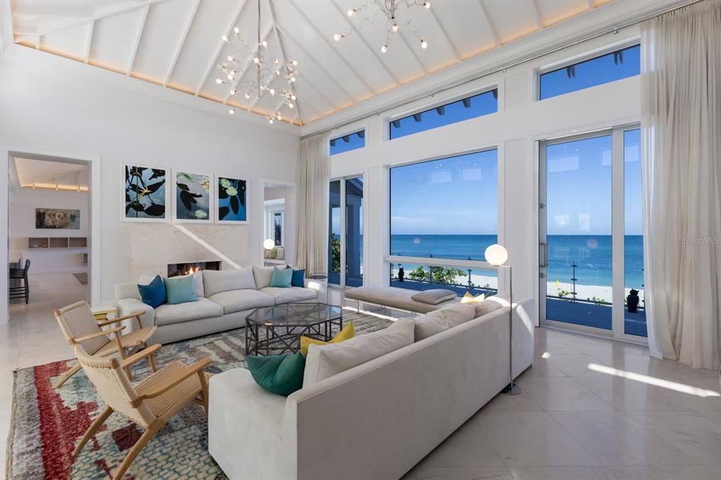 En Venta: $12,850,000 (5 camas, 4 baños, 4342 Pies cuadrados)