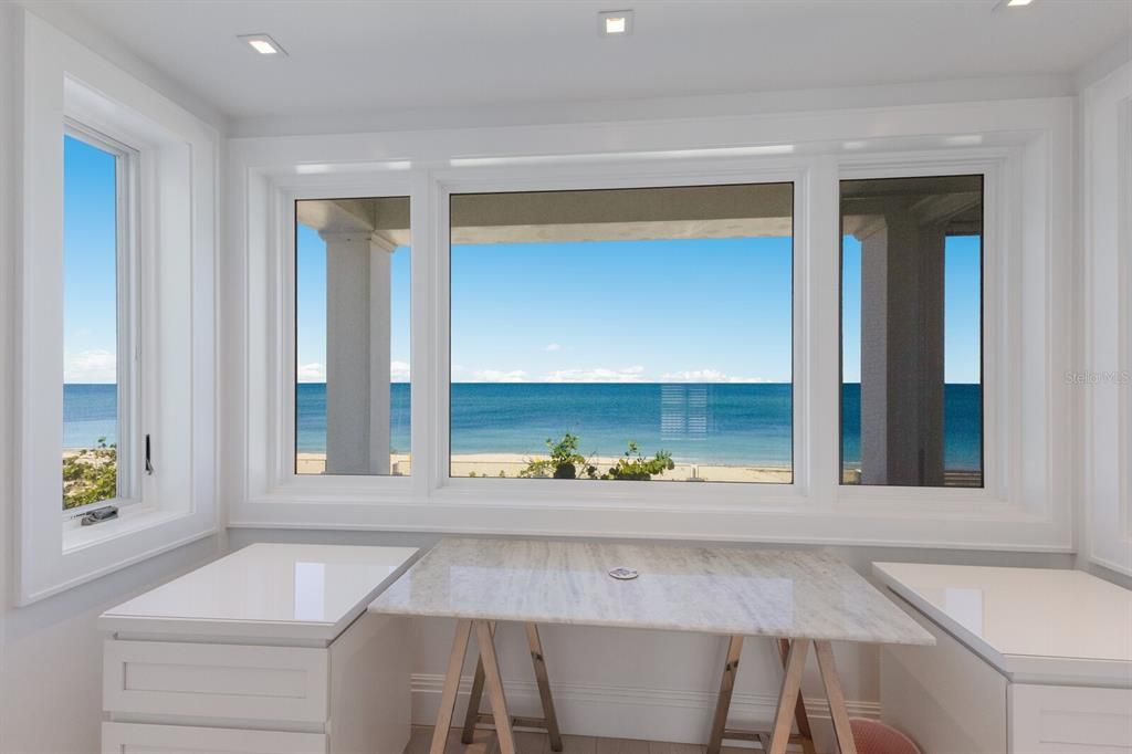 En Venta: $12,850,000 (5 camas, 4 baños, 4342 Pies cuadrados)