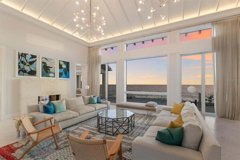 En Venta: $12,850,000 (5 camas, 4 baños, 4342 Pies cuadrados)