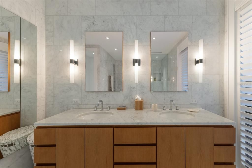 En Venta: $12,850,000 (5 camas, 4 baños, 4342 Pies cuadrados)