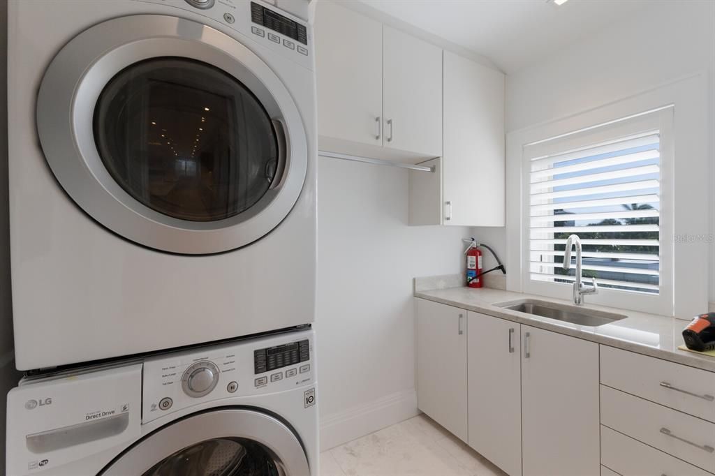 En Venta: $12,850,000 (5 camas, 4 baños, 4342 Pies cuadrados)