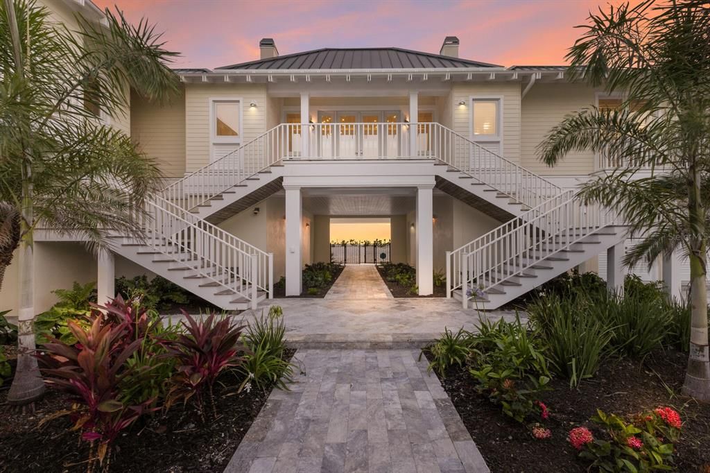 En Venta: $12,850,000 (5 camas, 4 baños, 4342 Pies cuadrados)